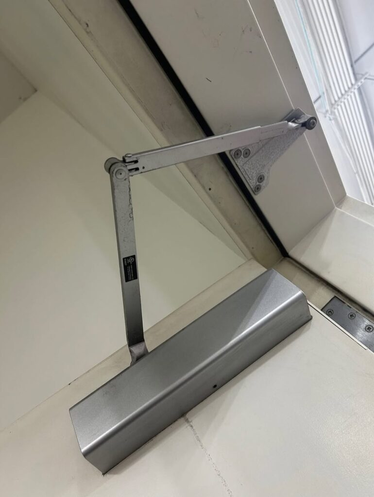 Door closer