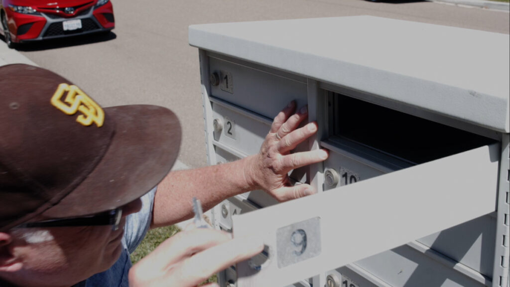 Mailbox lock replacement